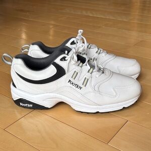 FootJoy GreenJoys 45335 Men’s White and Black Sneakers Sz 11.5